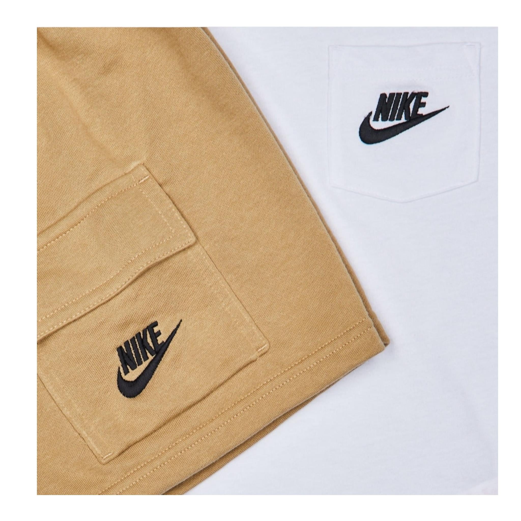 Nike Completo 2 Pezzi T-Shirt-Bermuda Bicolore per Bambino 86N041 BIANCO/BEIGE NIKE 