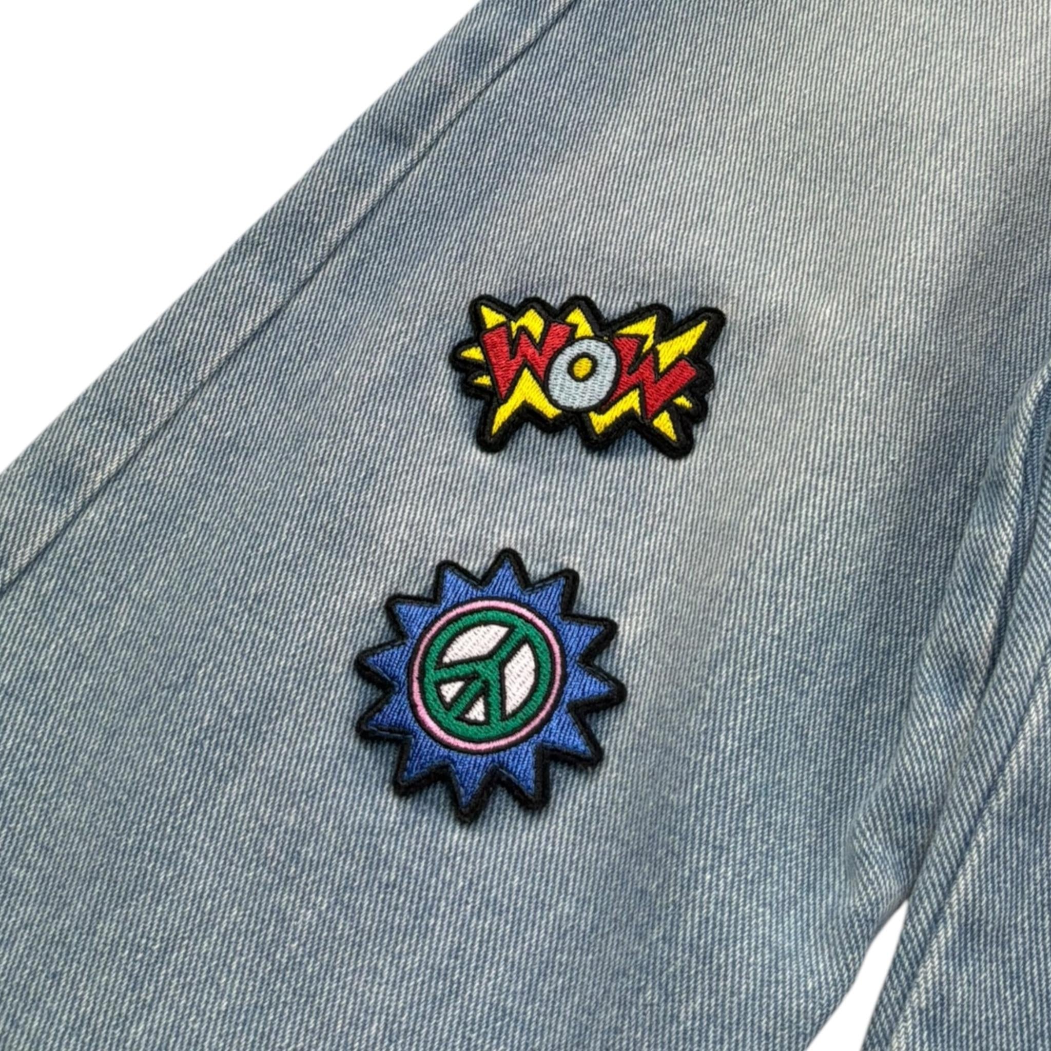 Moschino Jeans Tinta Unita con Applicazioni per Bambina HUP08X AZZURRO MOSCHINO 