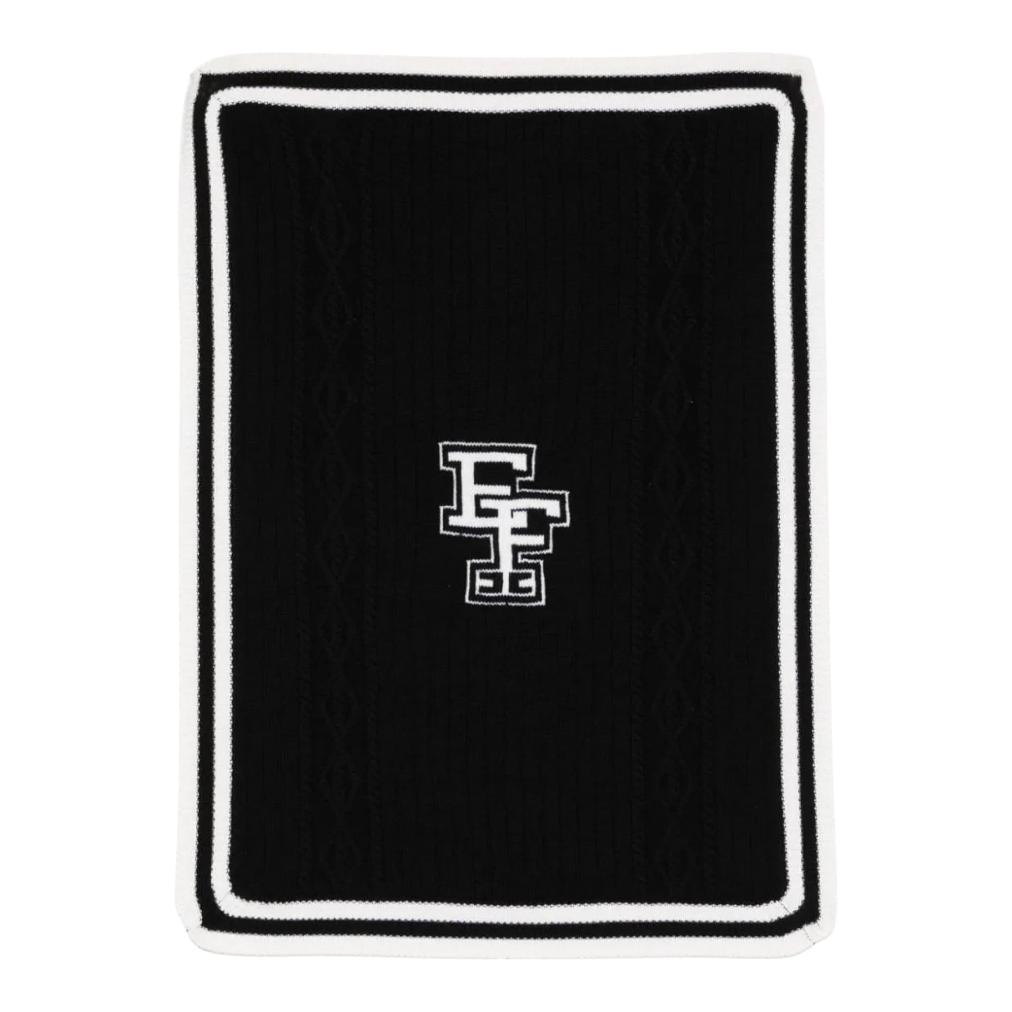 ELISABETTA FRANCHI coperta tinta unita con logo Nero per Neonata ENCO063 NERO ELISABETTA FRANCHI 
