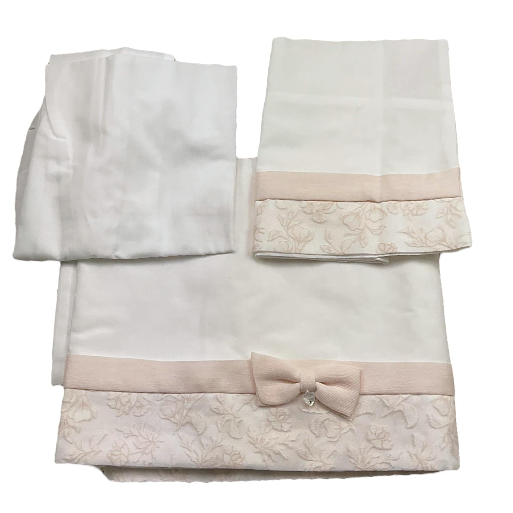 Ninnaoh Set 3 Pezzi Lenzuola Tinta Unita con Applicazioni per Neonata E25LE1 BIANCO NINNAOH 